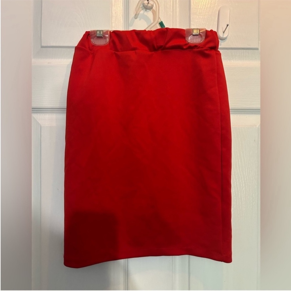 Red Two-Piece Set - Picture 6 of 6